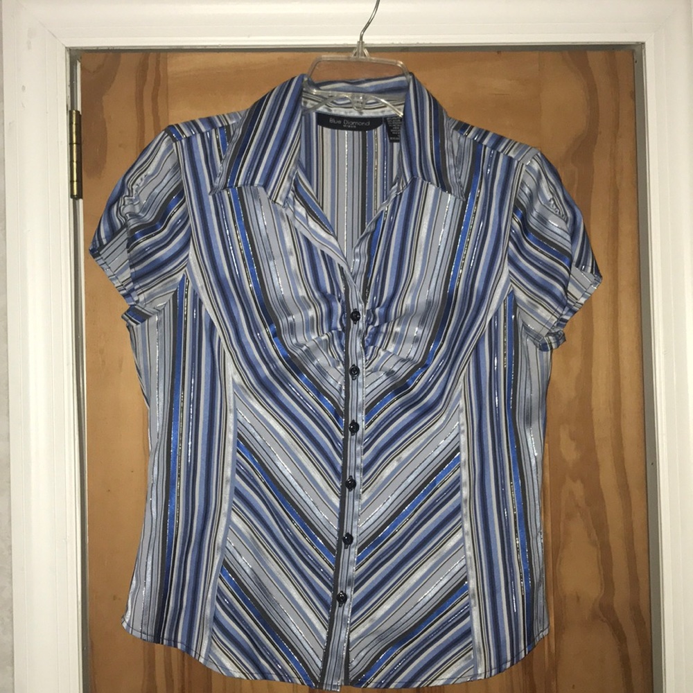 EUC Blue Diamond💎 Woman short sleeve Button Down